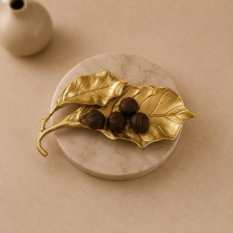 Patra Aasan Leaf-Shaped Metal Tray, handcrafted metal craft