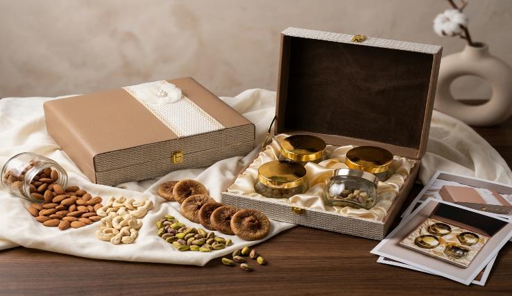 Royal Imperial Jar Series 4-Jar Dry Fruit Gift Box (PREMIUM KJ - 070)