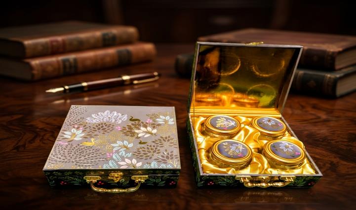 Royal Imperial Jar Series 4-Jar Dry Fruit Gift Box (PREMIUM 4J-1)