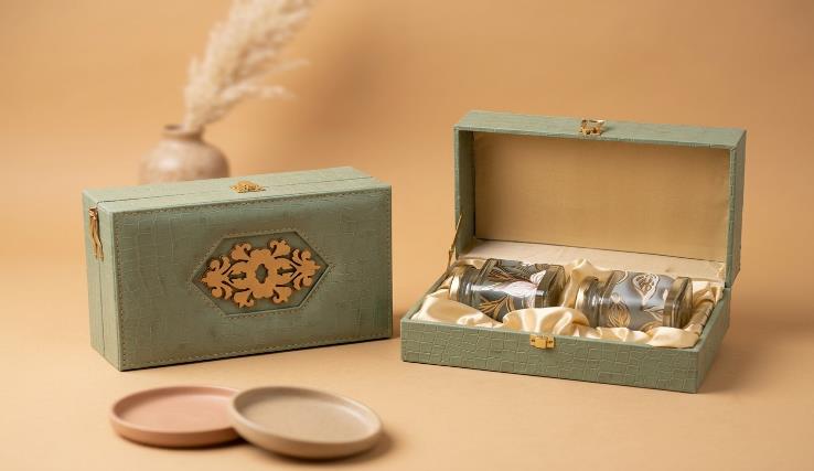 Royal Imperial Jar Series 2-Jar Dry Fruit Gift Box (072)