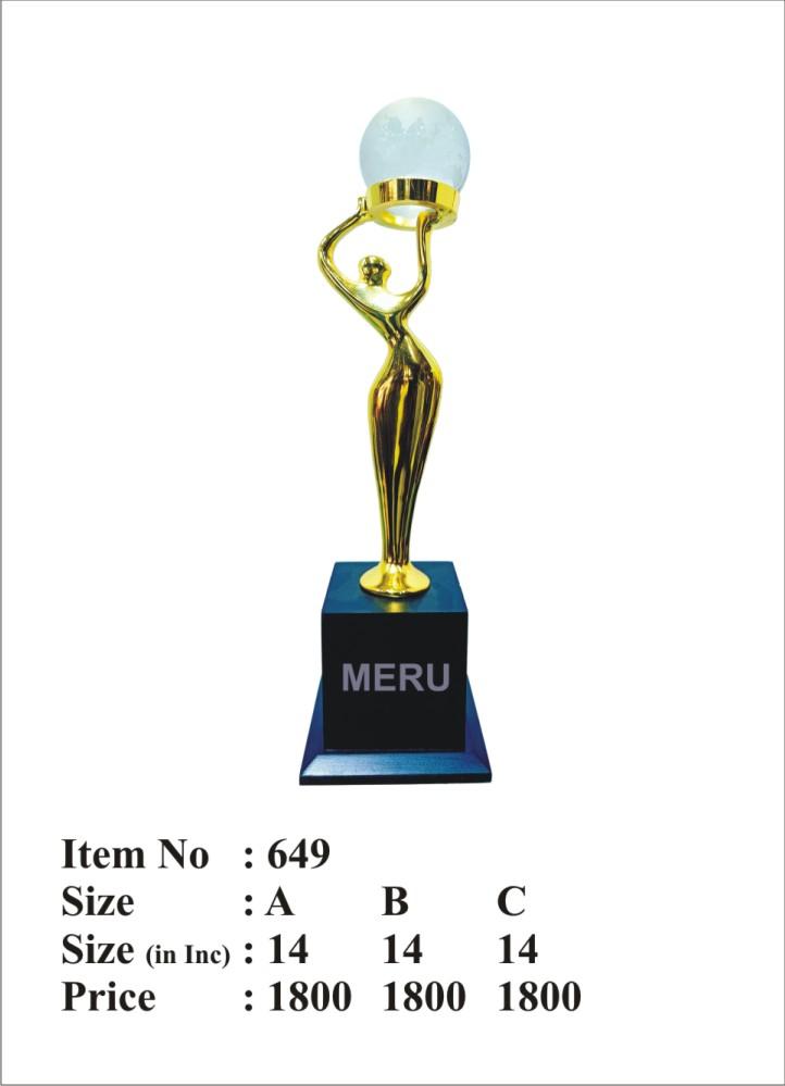 Gold trophy with globe; ideal for corporate awards and recognition.