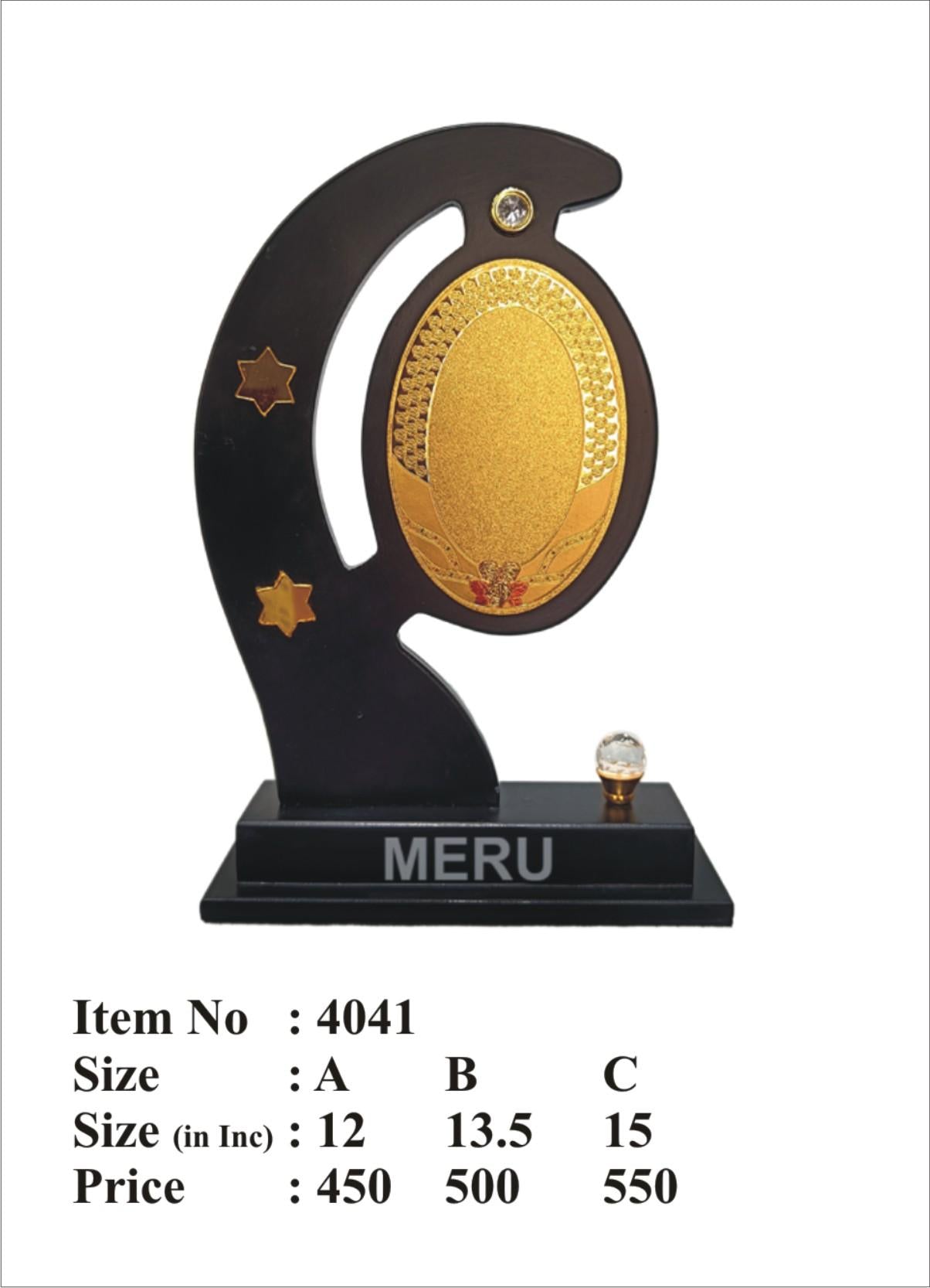 Elegant wooden memento trophy with gold accents; ideal for corporate awards.
