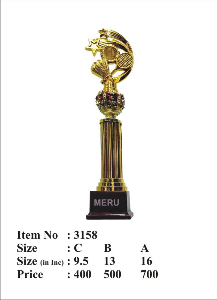 Gold badminton trophy award featuring a racket and shuttlecock; perfect for sports recognition.