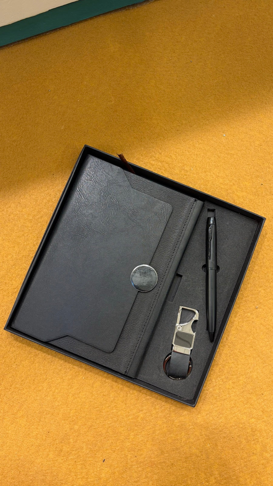 Leather Executive Diary Gift Set - Black