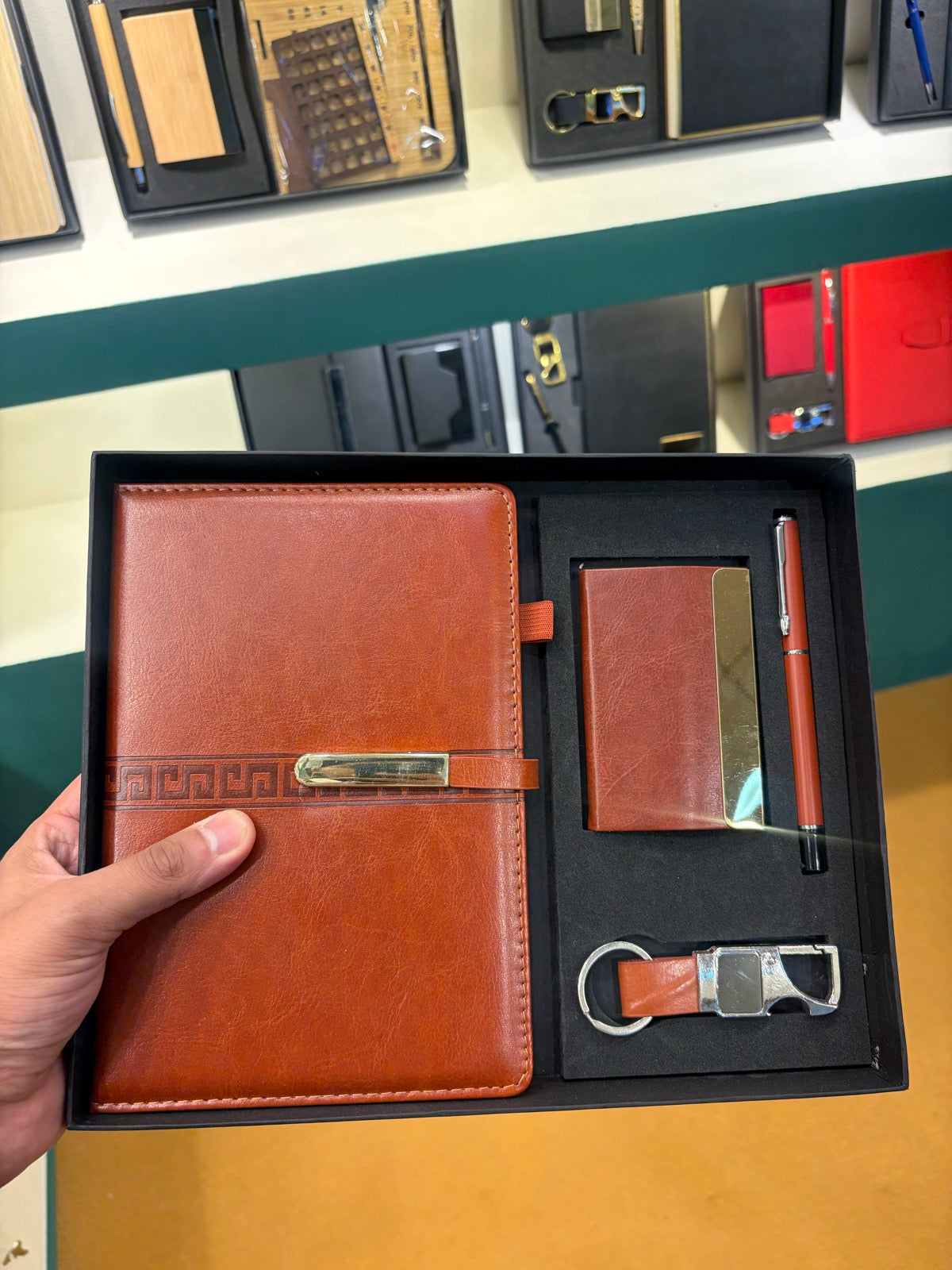 Leather Executive Diary Gift Set - Tan