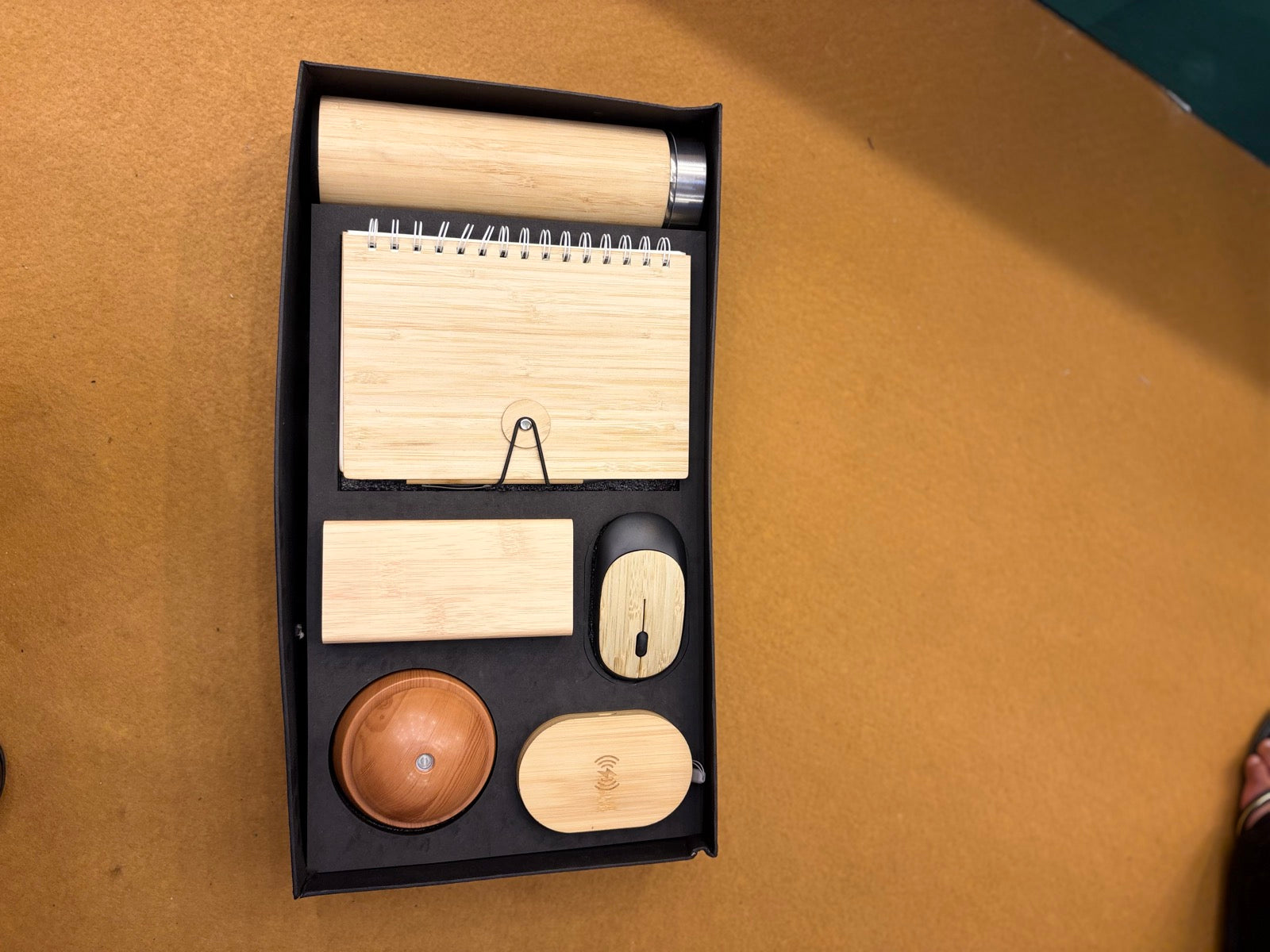 Wood Notebook, Wireless Mouse & Charger Desk Set