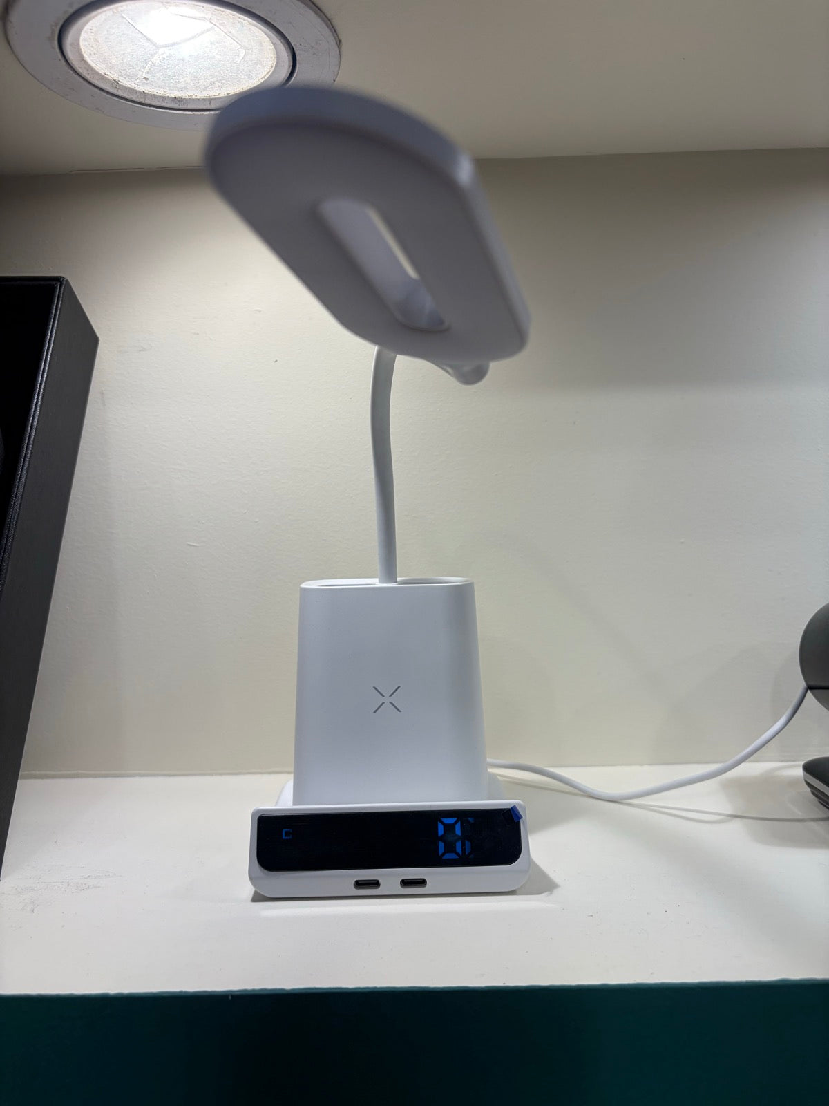 Desk Gooseneck Lamp with Speaker & Wireless Charger