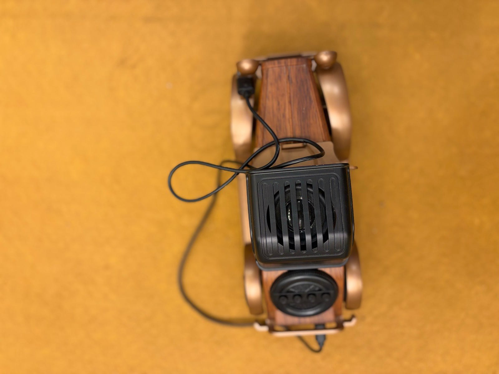Vintage Wood Gramophone Bluetooth Speaker