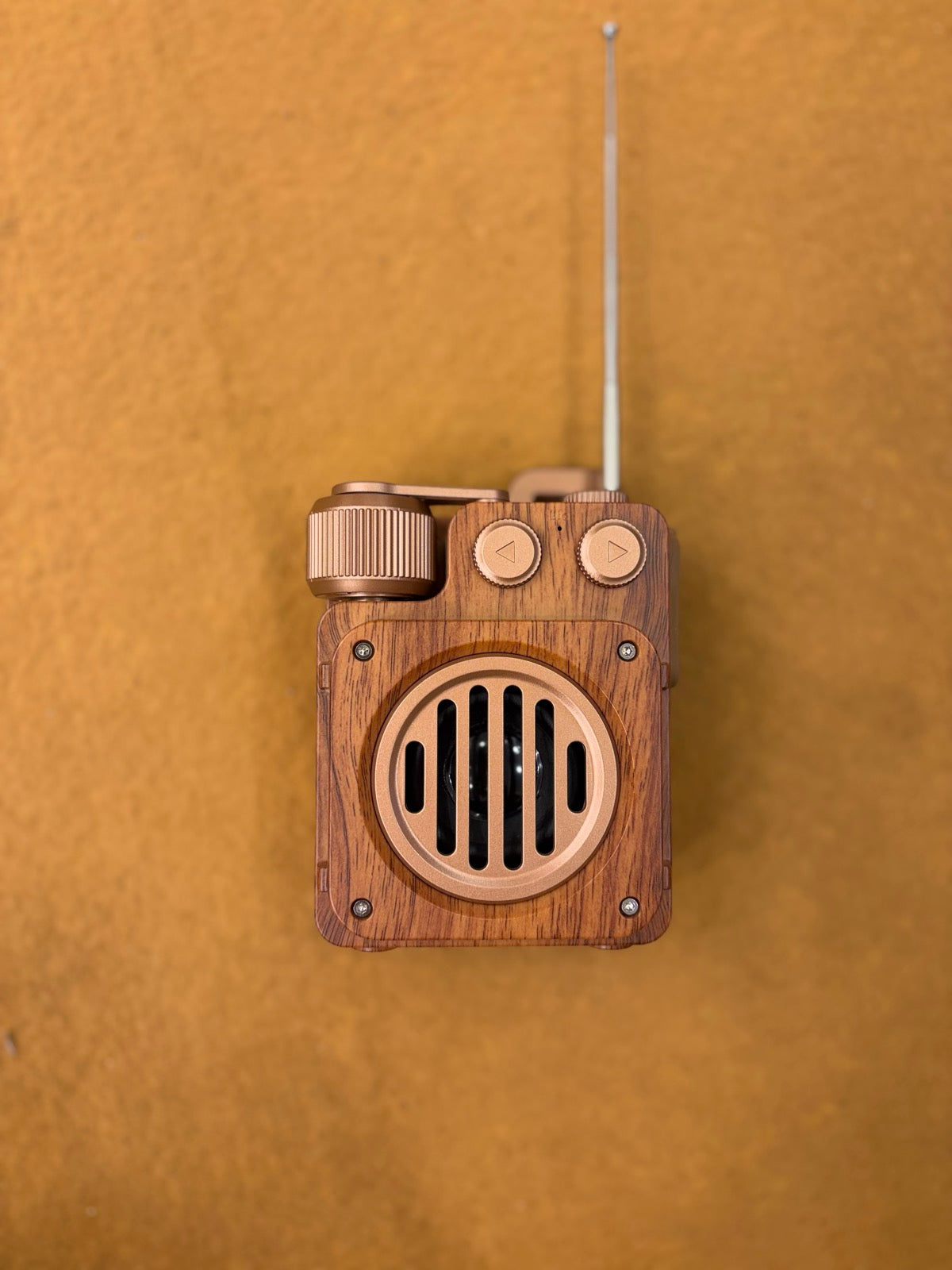 Vintage Wood Radio Bluetooth Speaker