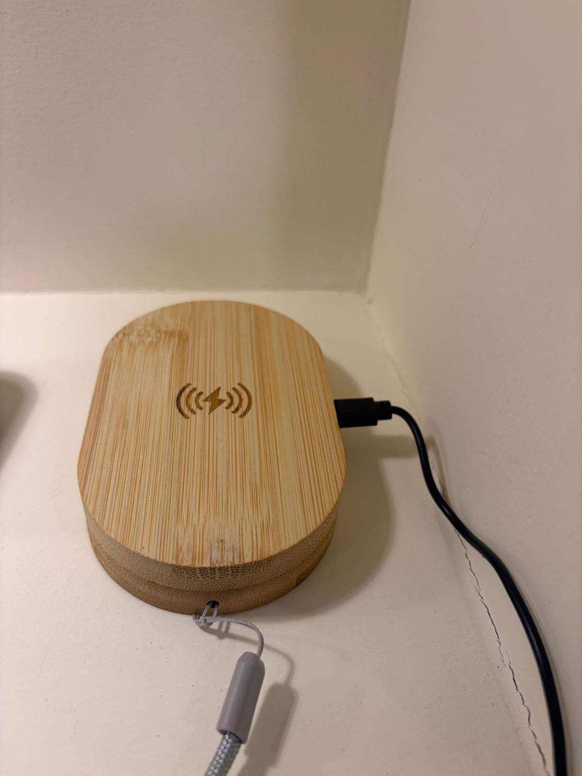 Bamboo Wireless Charger with Cable Organiser - real product photo