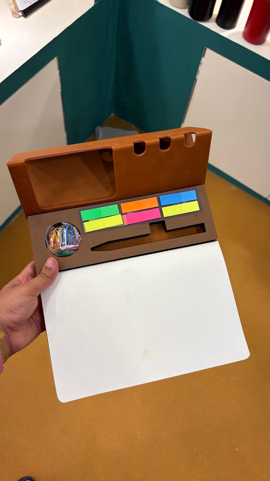 Sticky Flag Dispenser & Whiteboard Notepad Set
