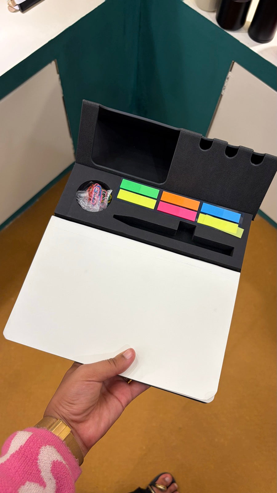 Sticky Flag Dispenser & Whiteboard Notepad Set