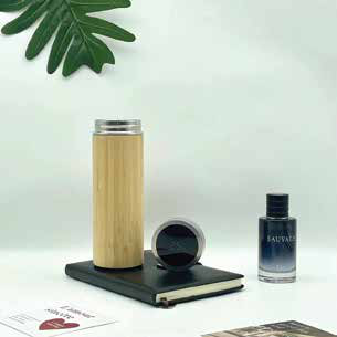 Bamboo Flask Gift Set with Tea Infuser 480 ML corporate gift - Meru Trophy Bangalore