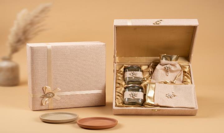 Royal Imperial Jar Series 2-Jar Dry Fruit Gift Box (029-4J)