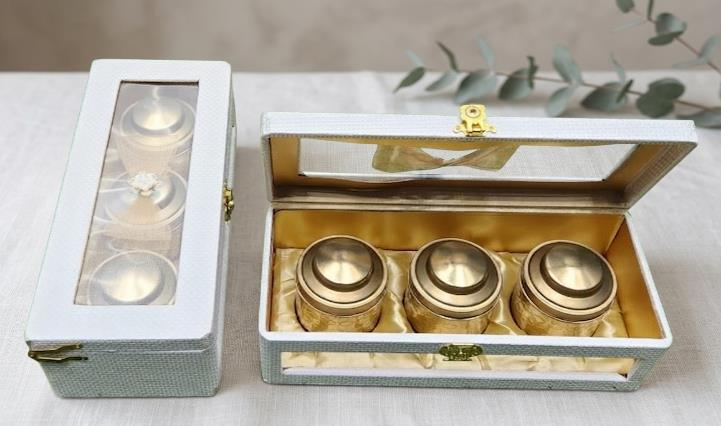 Royal Imperial Jar Series 3-Jar Dry Fruit Gift Box (WK – 74 3J)