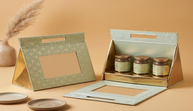 Royal Imperial Jar Series 3-Jar Dry Fruit Gift Box (PYRAMID 3)