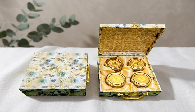 Royal Imperial Jar Series 4-Jar Dry Fruit Gift Box (4JARS -5)