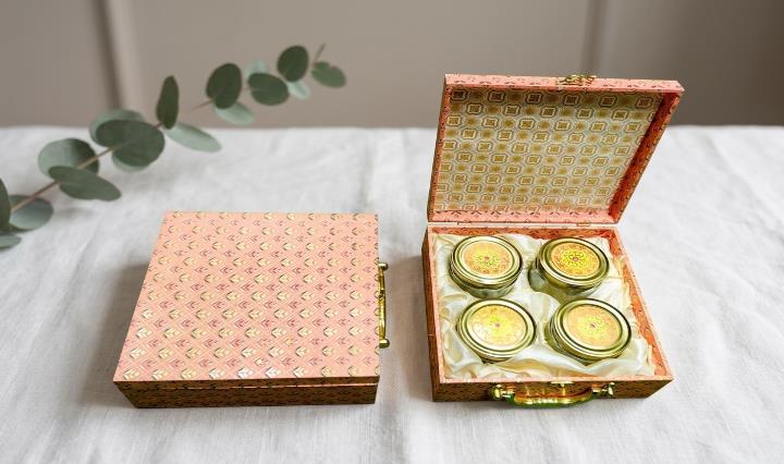 Royal Imperial Jar Series 4-Jar Dry Fruit Gift Box (4JARS -3)