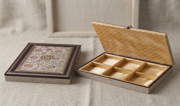 Moulded Box 12x18 Festive Gift Box (5005-MOULDED BOX)