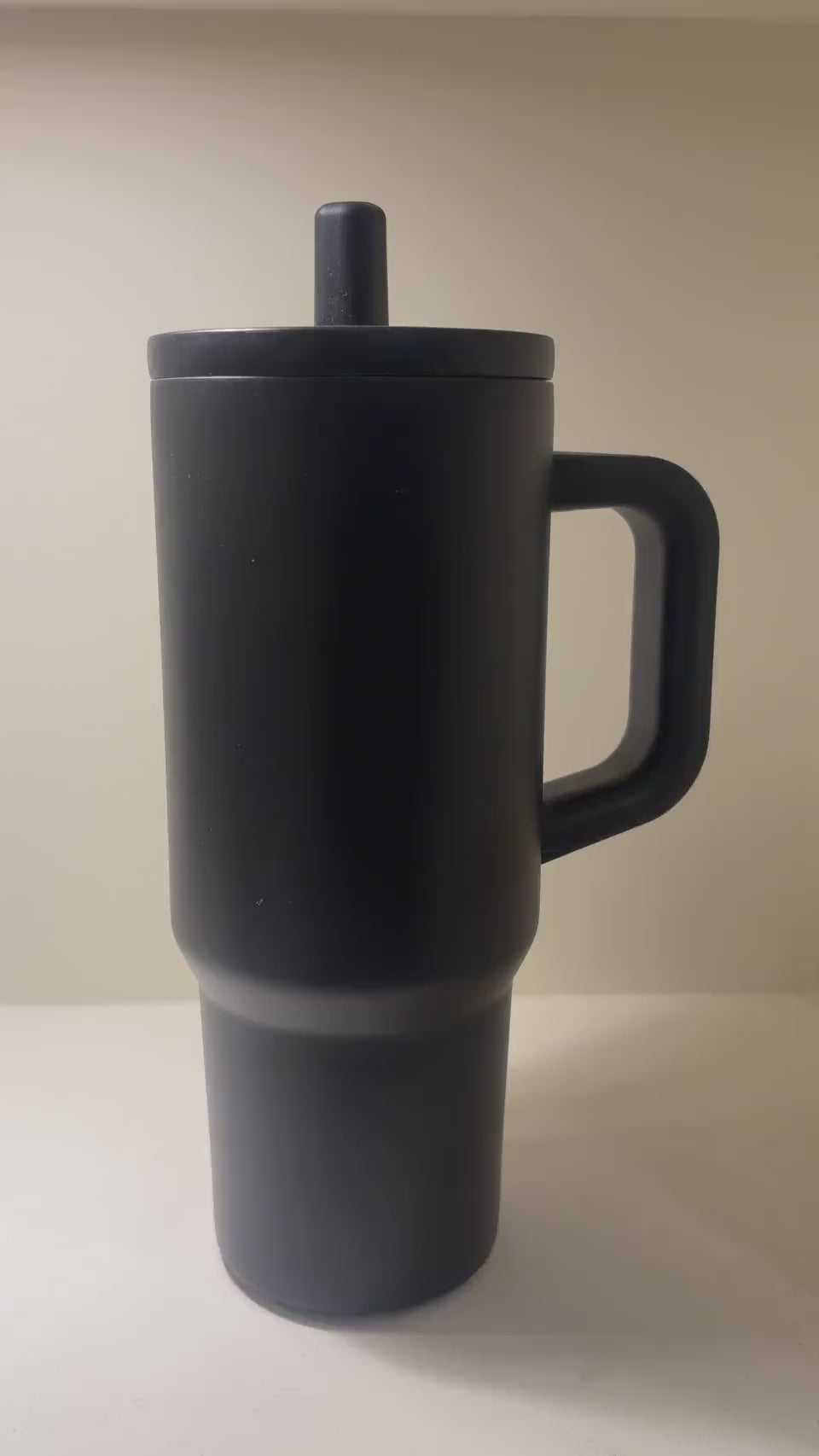 Vacuum Tumbler with Handle and Straw - Black video