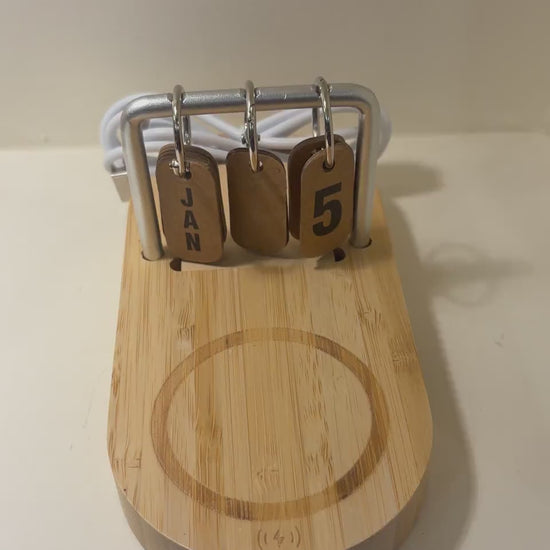 Bamboo Flip Calendar with Wireless Charger – 9056-4