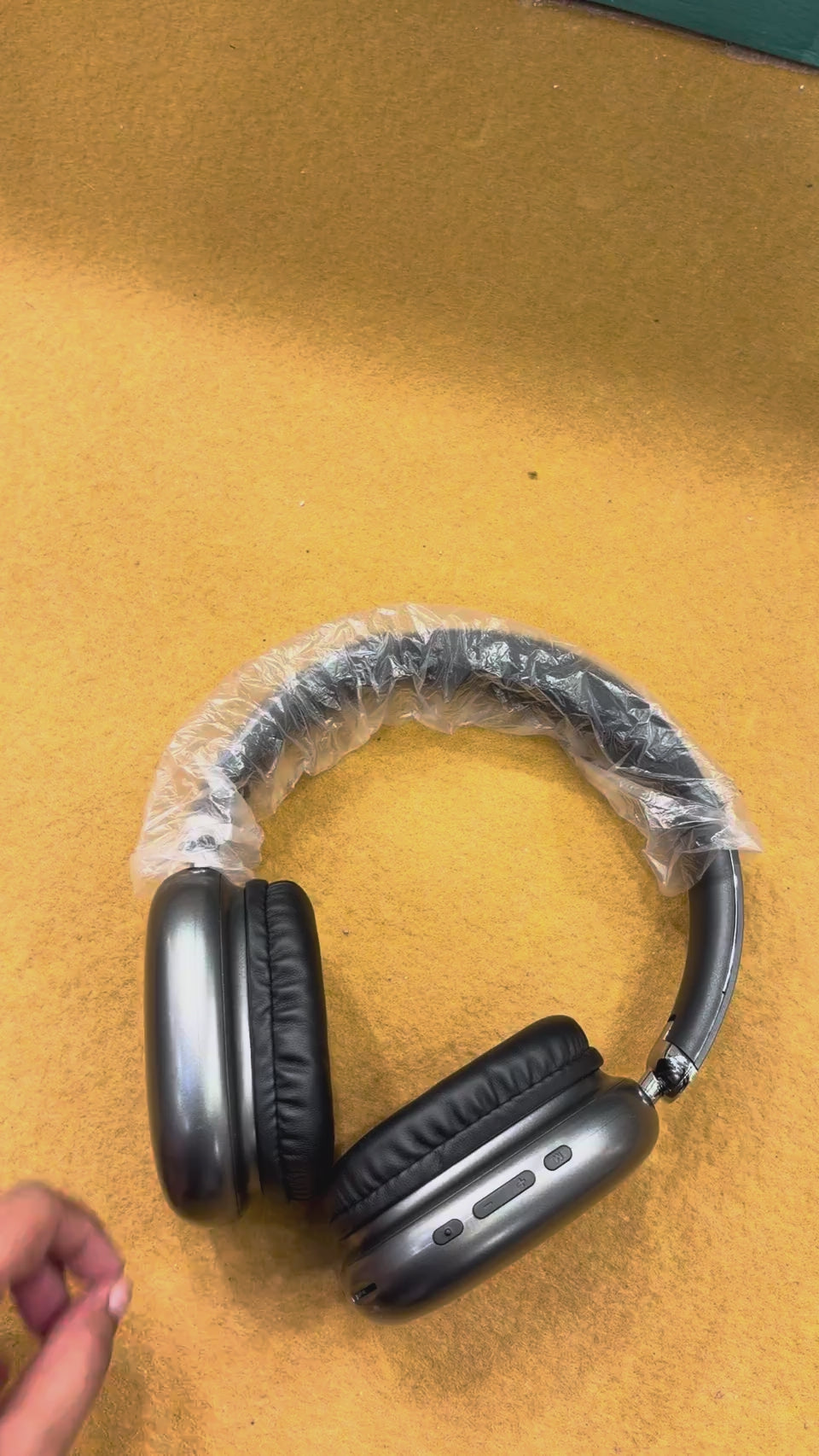 Wireless Bluetooth Over-Ear Headphones