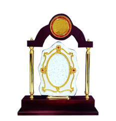 Elegant wooden memento trophy for employee recognition.